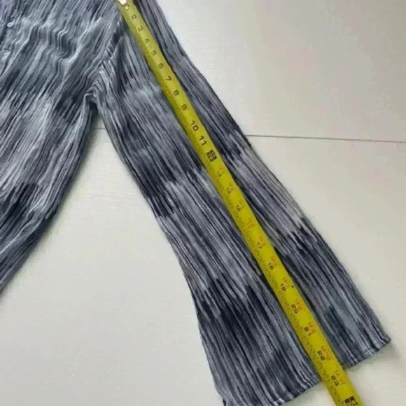 Anthropologie Cloth and Stone Doria Blouse Size Large - Picture 13 of 14